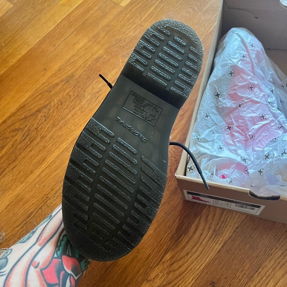 Dr. Martens 1460 smooth leather lace up boot in clash pink | womens 7 | BMWT - Picture 3 of 5